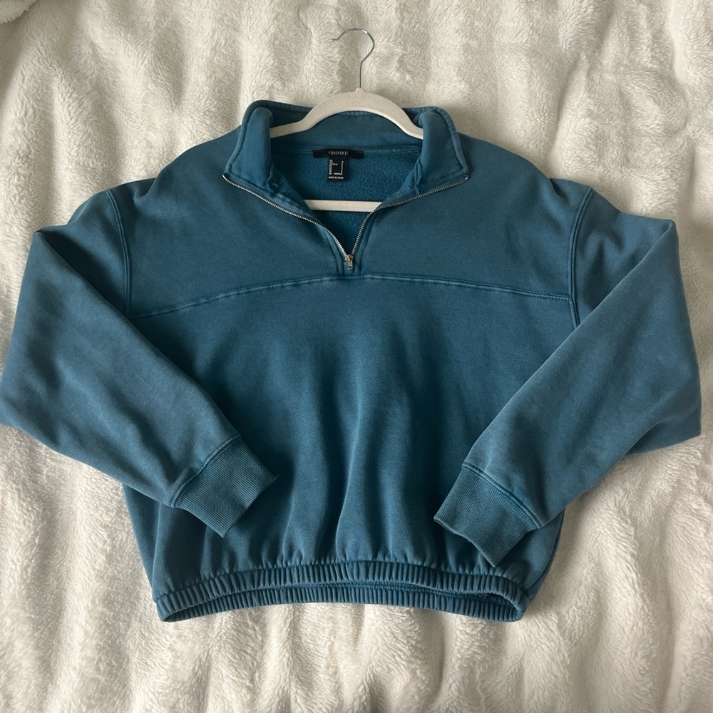 Forever 21 blue quarter zip sweatshirt size small